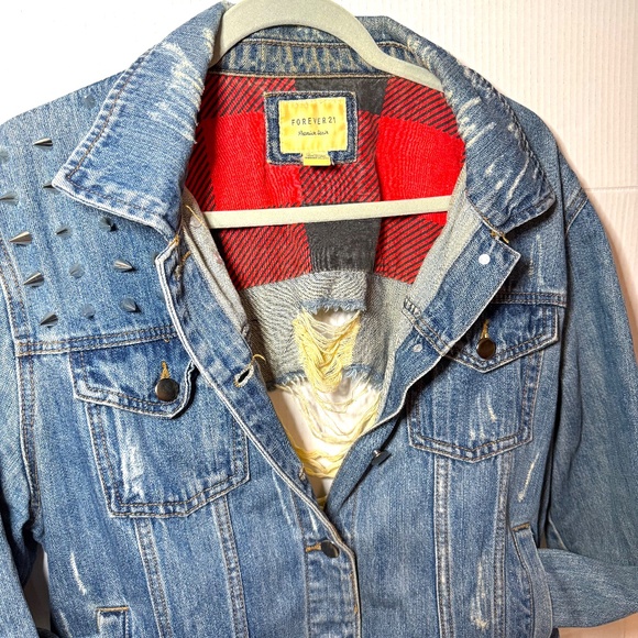 Forever 21 Denim/ Jean Jacket W/Spikes & Distressed Back - Picture 8 of 8